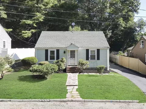 7 Holland Rd, Wakefield, MA 01880