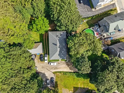 5 Robinson St, Webster, MA 01570 photo 3