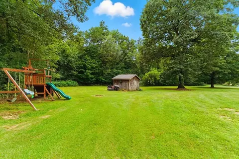 Exterior - 24 Walnut Rd, Hampden, MA 01036 photo 5 of 9