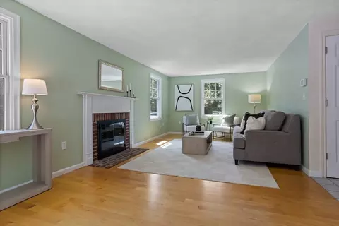 Living - 21 Tobin Dr, Maynard, MA 01754 photo 5 of 5