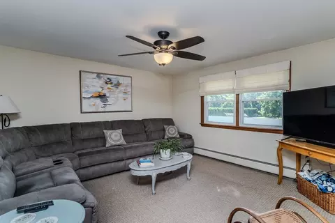 447 Ryan Rd, Northampton, MA 01062 photo 5