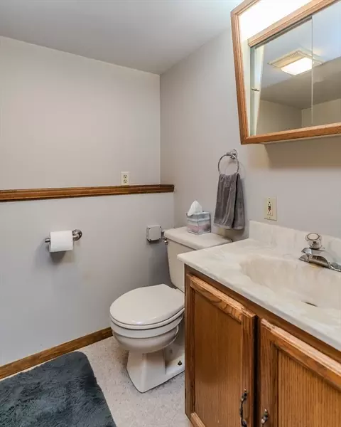 447 Ryan Rd, Northampton, MA 01062 photo 21