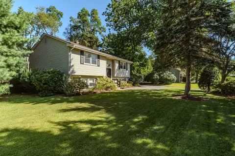447 Ryan Rd, Northampton, MA 01062 photo 3