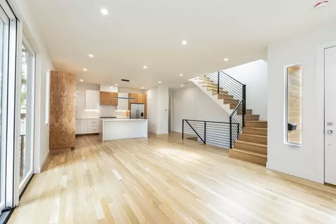 93 Griswold St #93, Cambridge, MA 02138
