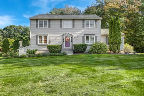 38 Collins Dr, Marlborough, MA 01752