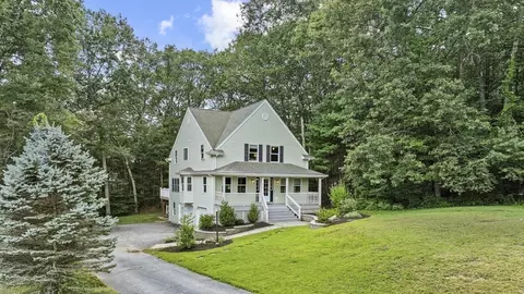 6 Val Go Way, Dudley, MA 01571