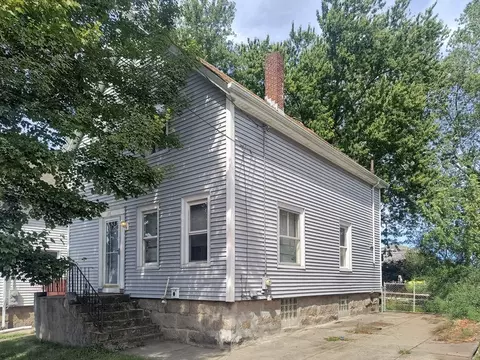 135 Sycamore St, New Bedford, MA 02740
