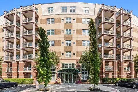 269 Cambridge Rd #203, Woburn, MA 01801