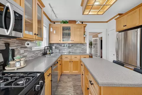 269 Calvin St, Fall River, MA 02720 photo 20
