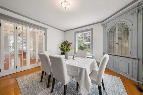 14 Irving St, Brookline, MA 02445 photo 6
