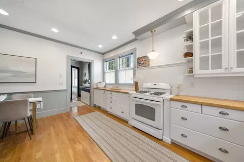 14 Irving St, Brookline, MA 02445 photo 10