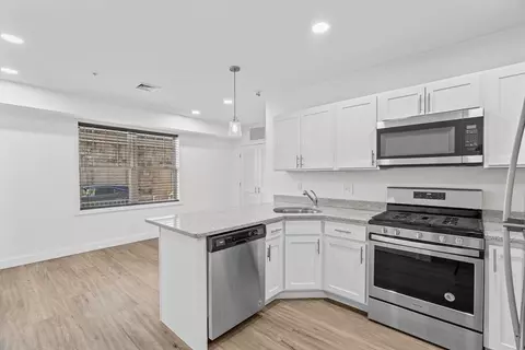 693 Western Ave #104, Lynn, MA 01905