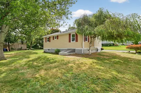 6 Detroit St, Fall River, MA 02721 photo 5