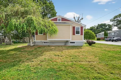 6 Detroit St, Fall River, MA 02721 photo 4