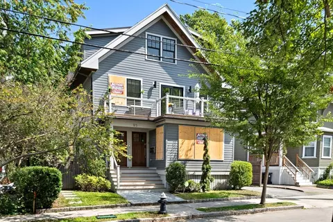 95 Stedman St #1, Brookline, MA 02446