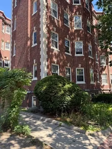 61 Garfield St #3, Cambridge, MA 02138