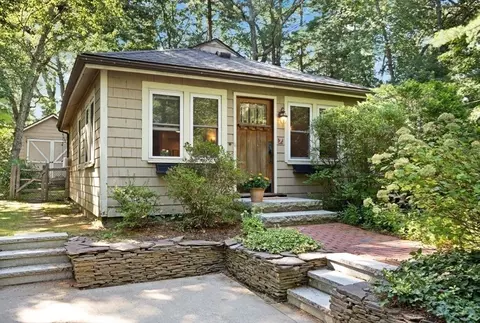 9 Harding St, Sharon, MA 02067