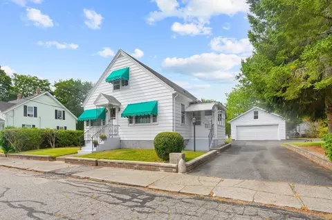 19 Harvard St, Uxbridge, MA 01569