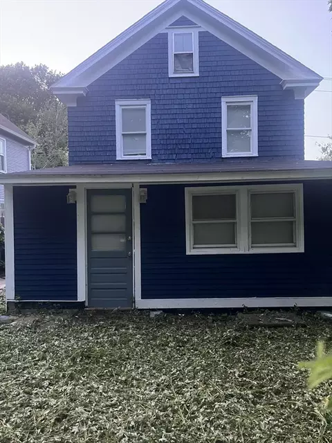 2 Valley St, Adams, MA 01220