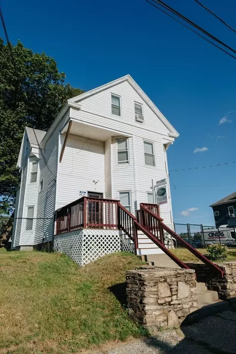 Exterior - 3 Mildred Ave, Worcester, MA 01603 photo 4 of 4