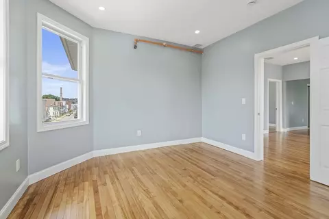 Living - 27-29 Camp St, Worcester, MA 01603 photo 5 of 5