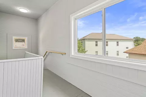 Entry Way - 27-29 Camp St, Worcester, MA 01603 photo 1 of 2