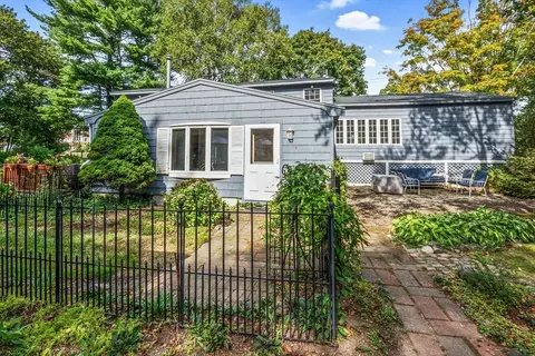 38 Pickering St, Danvers, MA 01923 photo 32