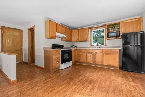 38 Pickering St, Danvers, MA 01923 photo 19