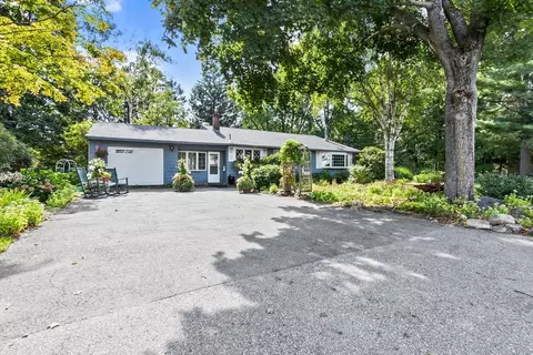 38 Pickering St, Danvers, MA 01923