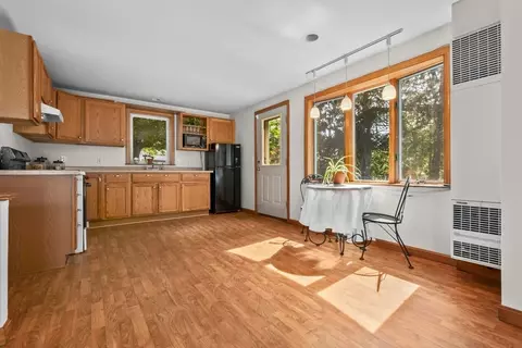 38 Pickering St, Danvers, MA 01923 photo 20