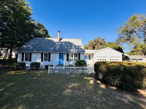 15 S Plain Rd, Sunderland, MA 01375