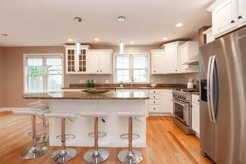 95 John St, Reading, MA 01867 photo 8