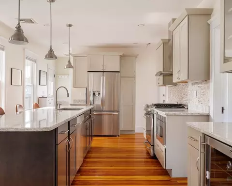 25 Moraine St #25, Belmont, MA 02478
