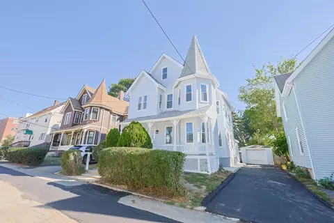 12 Norwood St, Malden, MA 02148