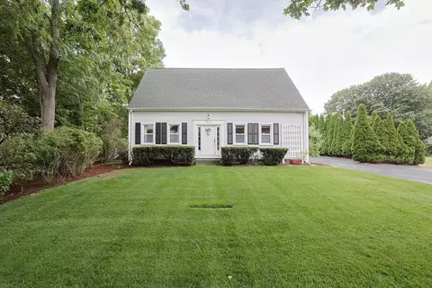 417 Mount Hope St, North Attleboro, MA 02760