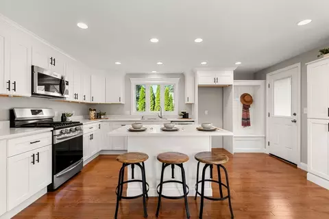 16 Water St, Tewksbury, MA 01876