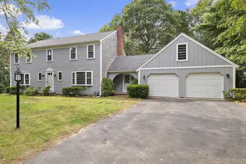 70 Joyce Anne Rd, Centerville, MA 02632