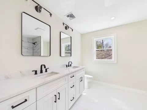 2 Bc Ln, Berkley, MA 02779 photo 29