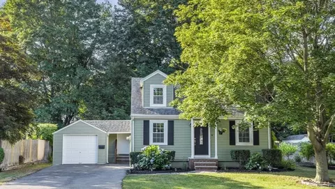 18 Wescroft Rd, Reading, MA 01867 photo 3