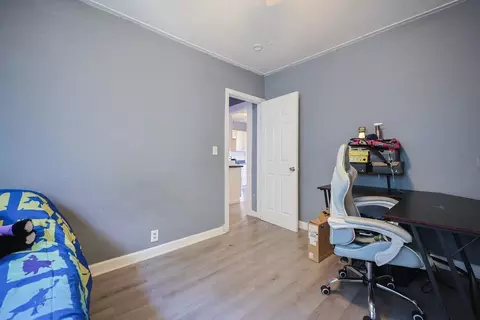 Bedroom - 114 Sylvan St, Springfield, MA 01108 photo 3 of 3