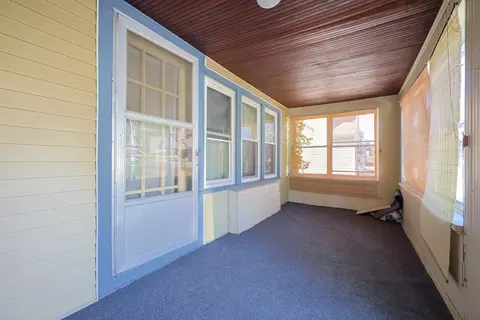 Exterior - 114 Sylvan St, Springfield, MA 01108 photo 4 of 5