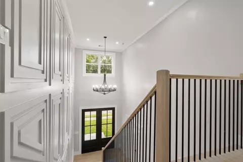 Entry Way - 48 Cypress Rd, Milton, MA 02186 photo 4 of 5