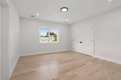 Bedroom - 48 Cypress Rd, Milton, MA 02186 photo 3 of 4