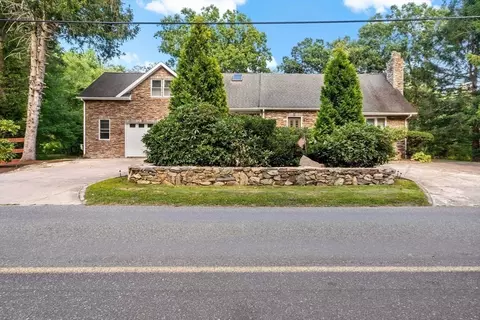 16 Martin St, Rehoboth, MA 02769 photo 4