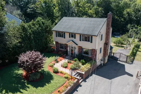 18 Laurel Park, Holbrook, MA 02343