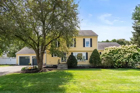 11 Evergreen Rd, Natick, MA 01760
