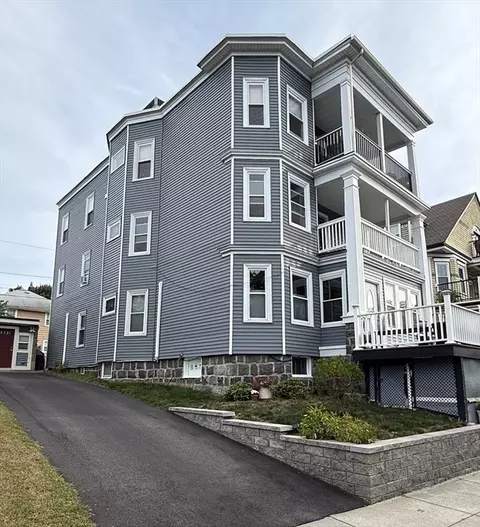 16 Chelmsford St #2, Dorchester, MA 02122