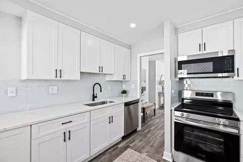 1157 Nantasket Ave, Hull, MA 02045