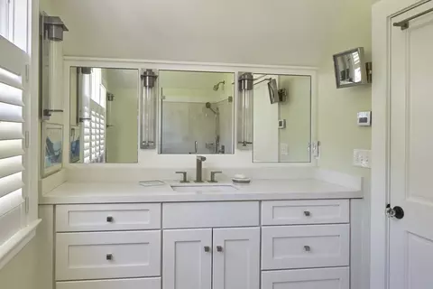 Bath - 16 Pinecroft Rd, Weston, MA 02493 photo 1 of 3