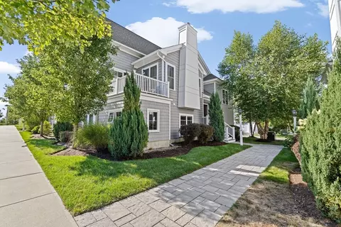 24 Sunflower Way, Plymouth, MA 02360